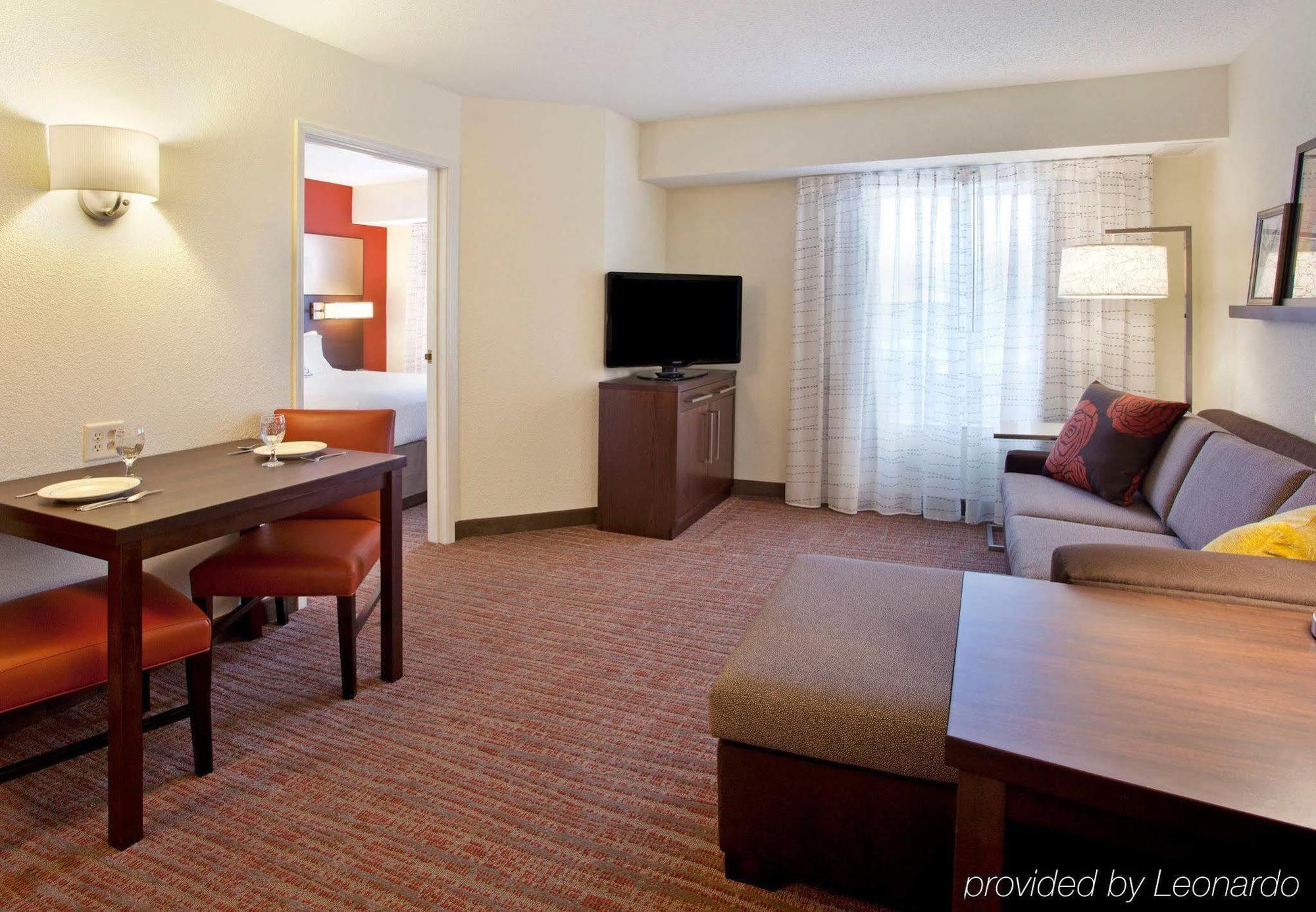 Wayne Southwest Hotel 3*
